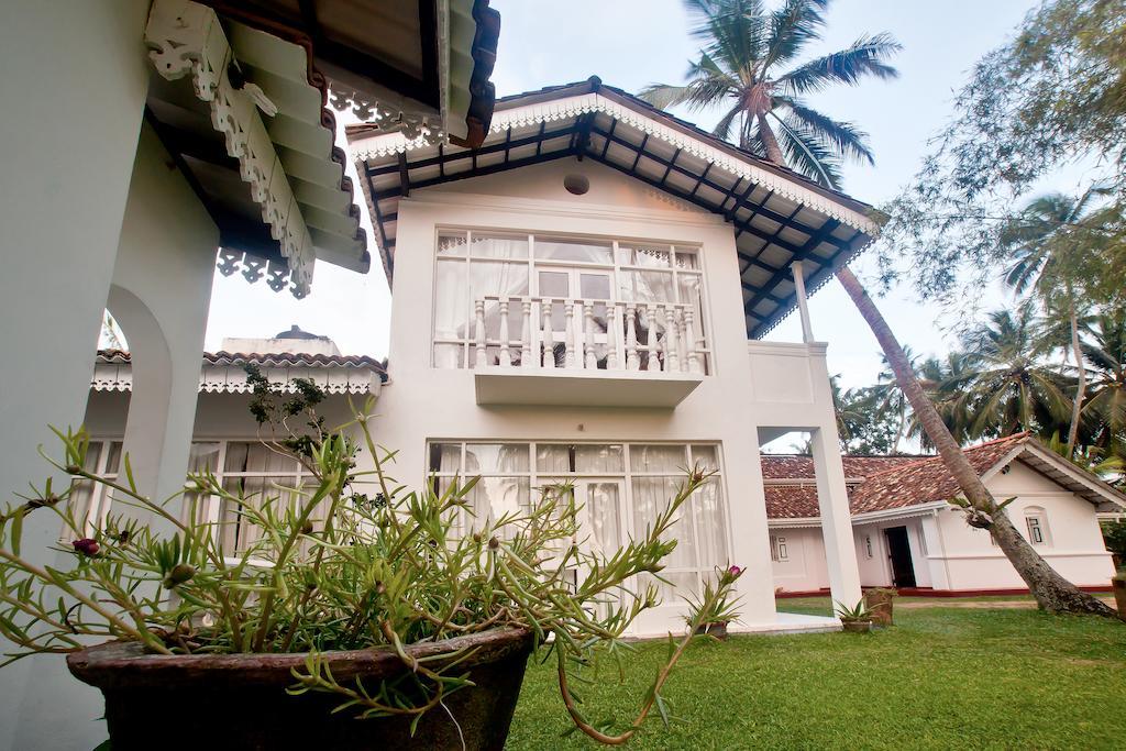 Chitra Ayurveda Hotel Bentota Exterior photo